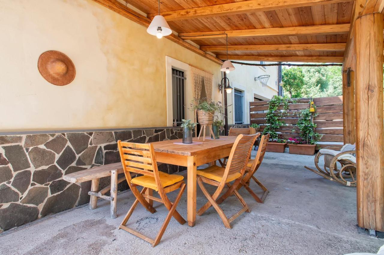 Sardinia Re - Casa Luisa With Pool